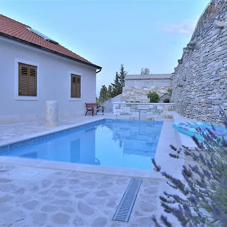 Aries Holiday home