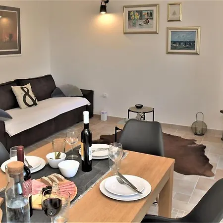 Holiday home Aries *