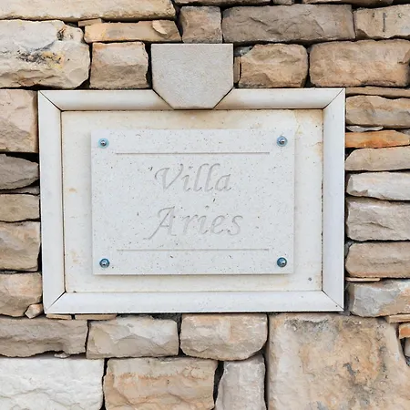 Aries Сasa de vacaciones Supetar